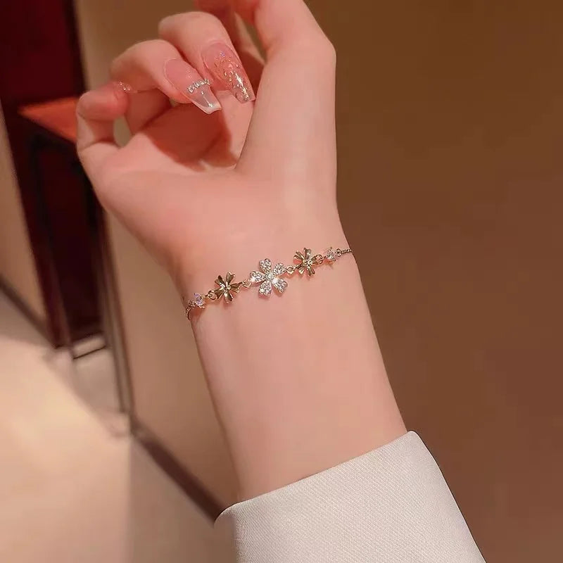 2024 Fashion Color  Heart Letter  Bracelet